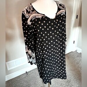 Large Angie swimsuit cover, black with Moroccan tan print.
